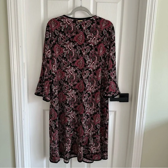 Michael Kors | Dresses | Michael Kors Black And Pink Aline Dress With Bell  Sleeves | Poshmark